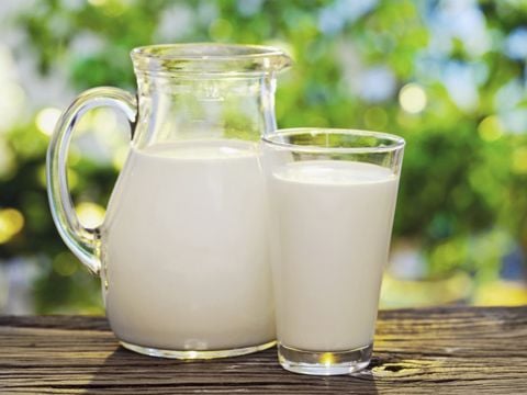 Sau nâng mũi thì nên uống các loại sữa gì?