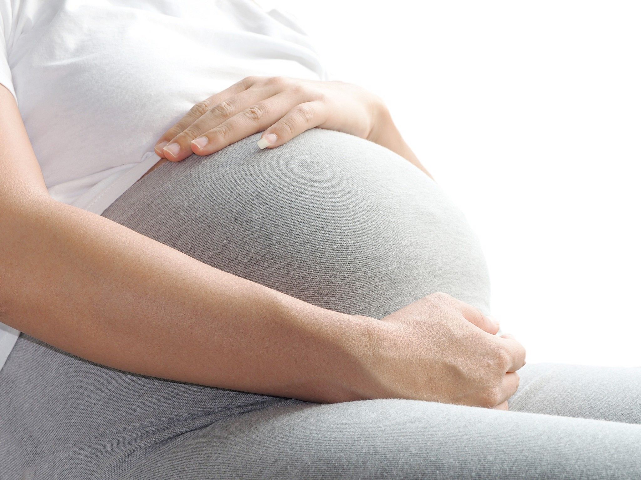 Tại sao không được hút mỡ bụng khi mang thai ?