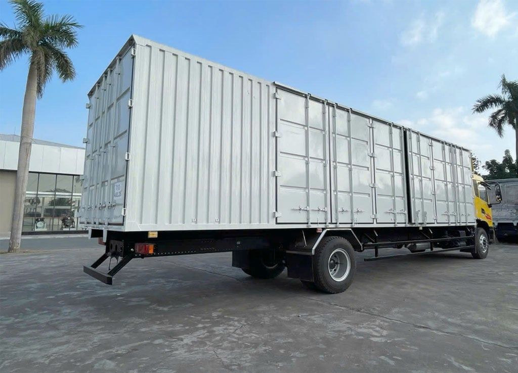 xe tải dongfeng thùng kín