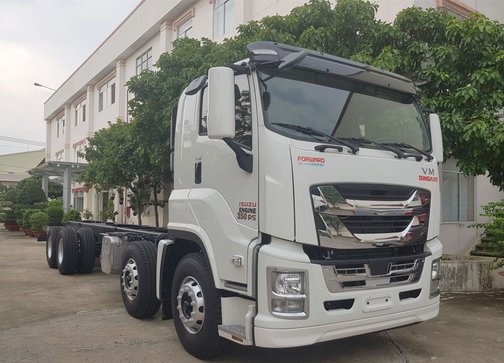 xe tải isuzu 4 chân