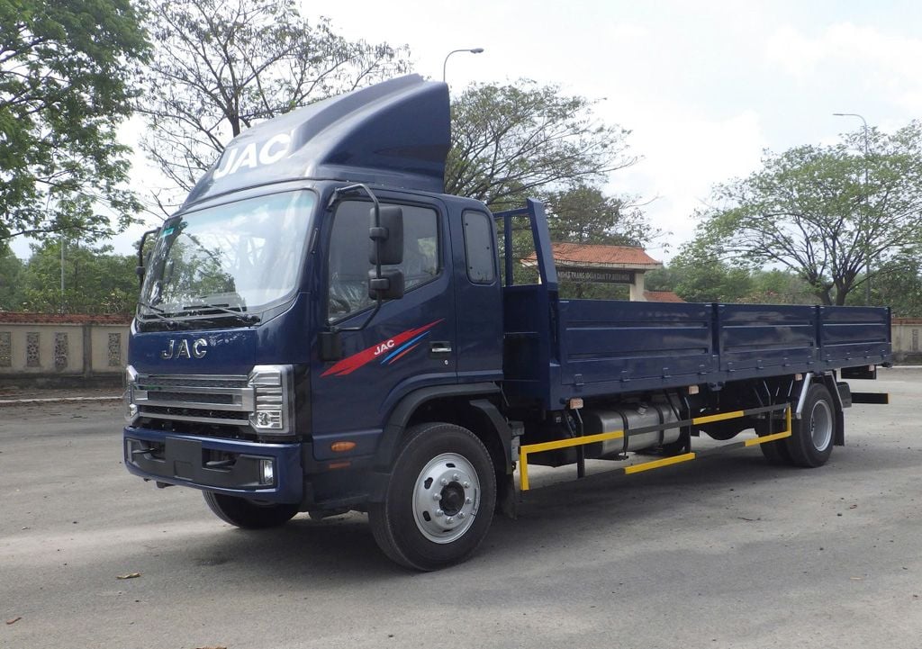 giá xe tải 9 tấn