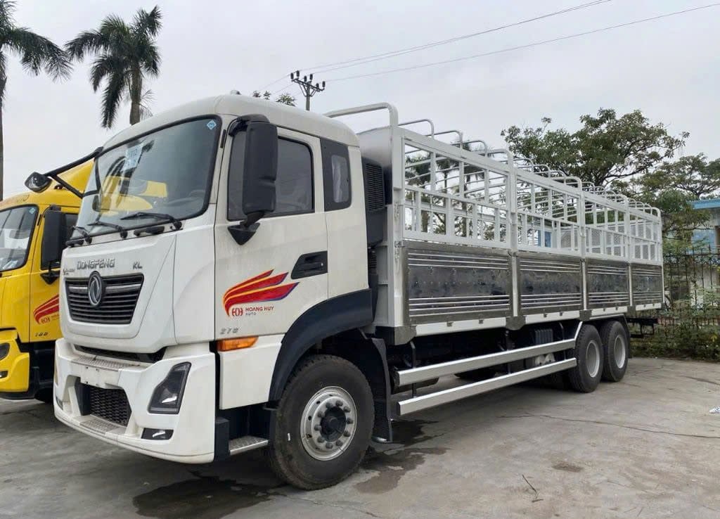 xe tải dogfeng 3 chân