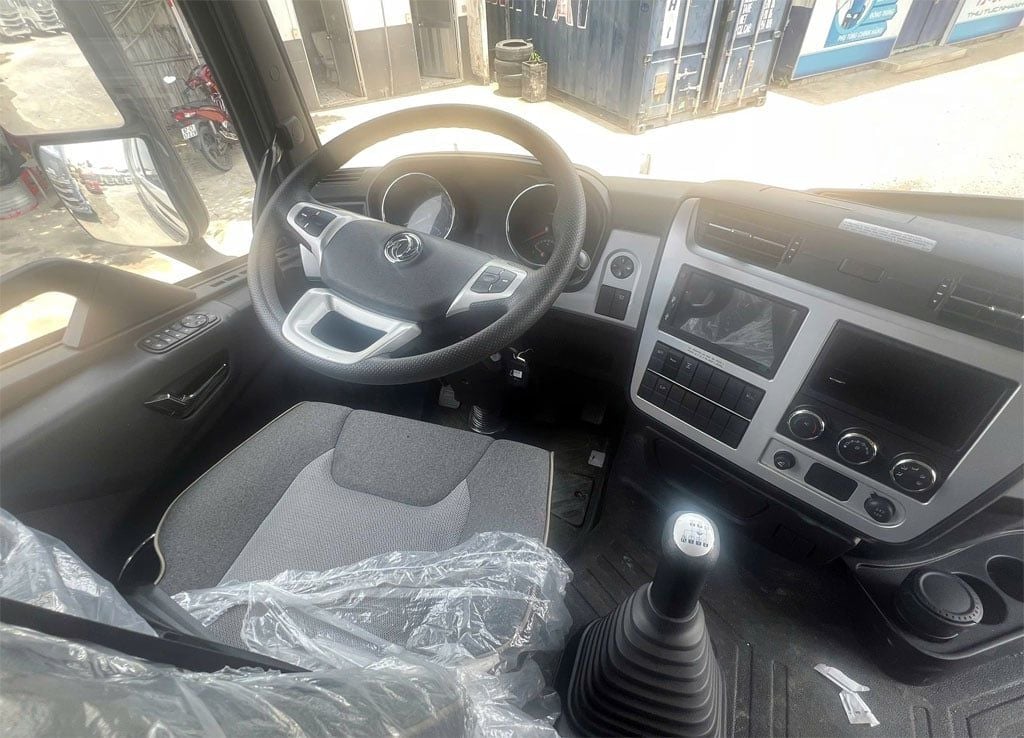 xe tải dongfeng 3 chân