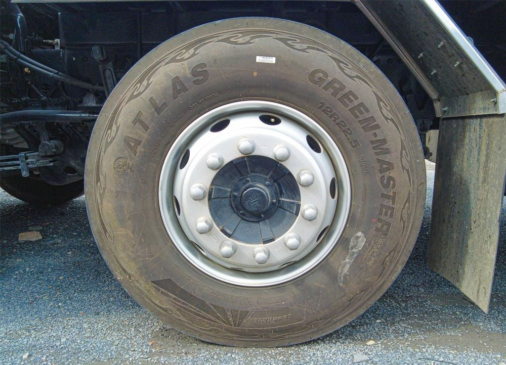 xe tải faw 4 chân