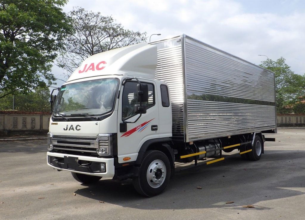 jac 8 tấn thùng kín