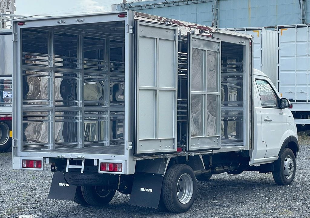 xe tải srm thùng kín