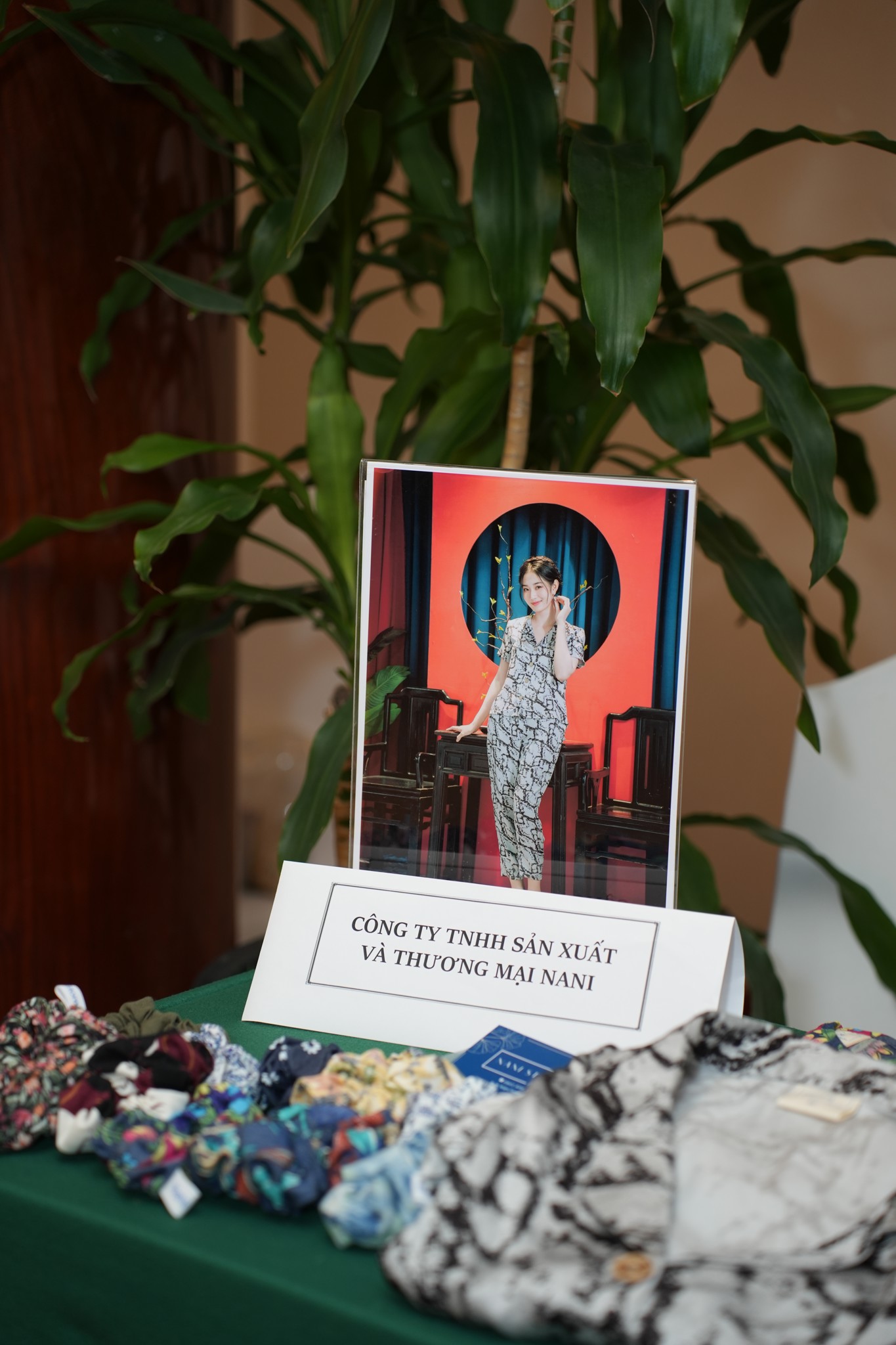 CÂU CHUYỆN SẢN PHẨM ĐƯỢC TẠO RA TỪ BÀN TAY KHÉO LÉO CỦA PHỤ NỮ VIỆT NAM