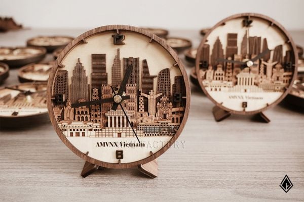 Đồng hồ gỗ Skyline – Dấu ấn Việt trong quà tặng AMVNX
