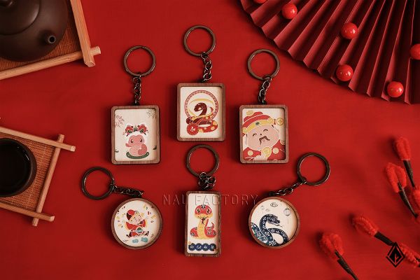 Khởi động Tết Ất Tỵ với BST Móc khóa gỗ độc đáo