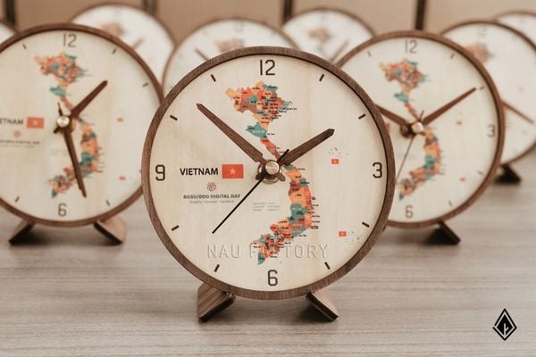 Đồng hồ bản đồ Việt Nam - Niềm tự hào sắt son hiện hữu cùng biểu tượng doanh nghiệp