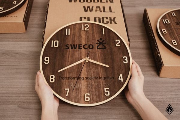 Đồng hồ thuần gỗ có gì mà được SWECO tin chọn?