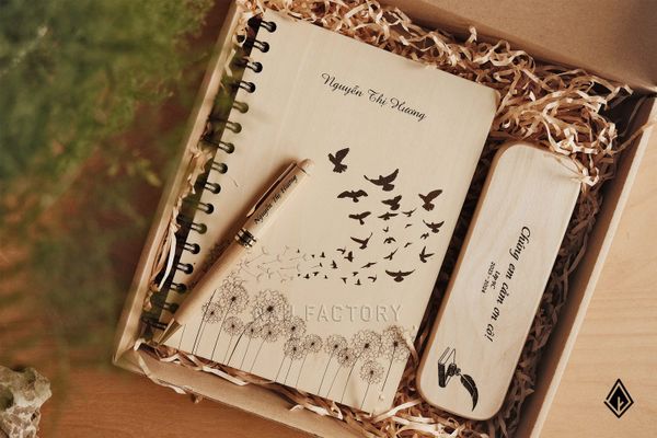 Cách chọn quà 20 tháng 11 tặng cô giáo ý nghĩa và thiết thực