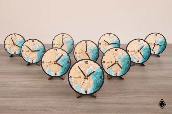 Đồng hồ bản đồ Việt Nam cùng VCBS định vị tầm nhìn trên dáng hình Tổ quốc