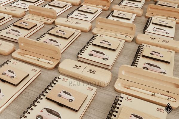 Set quà gỗ Maple - Ghi dấu phong cách và đẳng cấp của TMT Motors