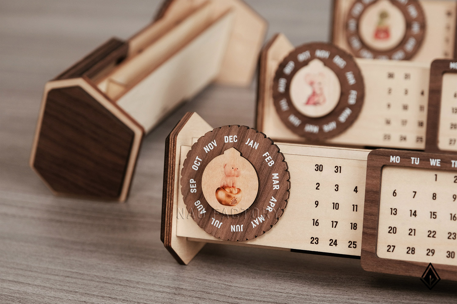 Lịch vạn niên form ngang