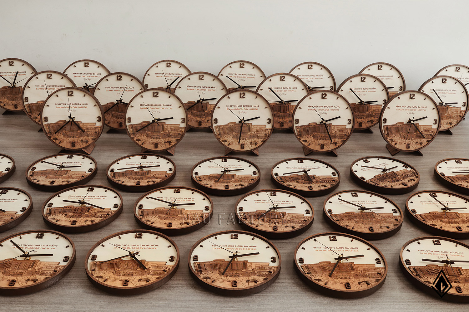 Đồng hồ cắt laser hình tòa nhà 3D