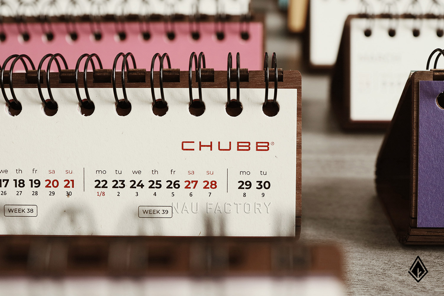 Lịch gỗ form ngang