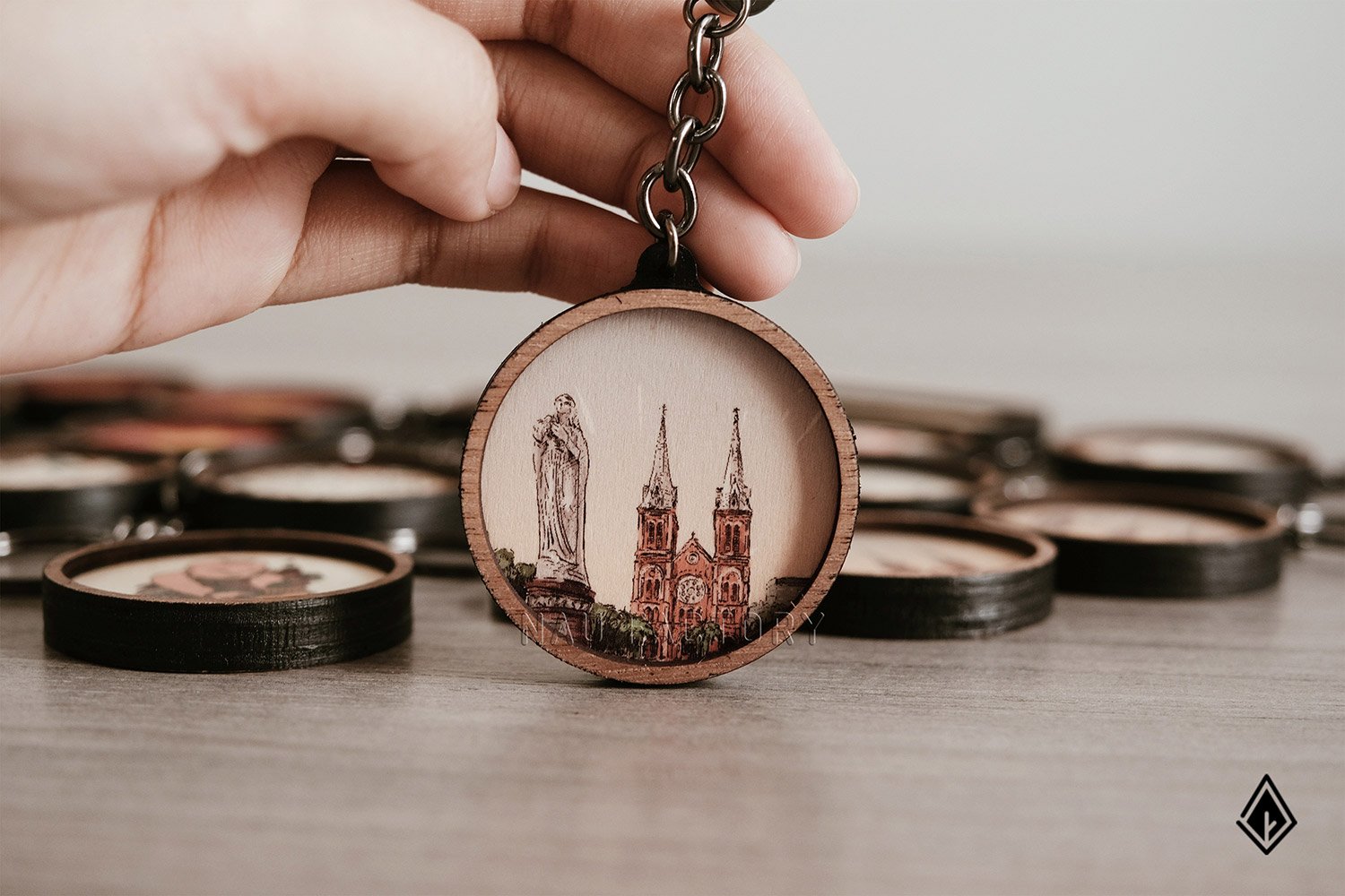 Móc khóa gỗ họa tiết Việt Nam