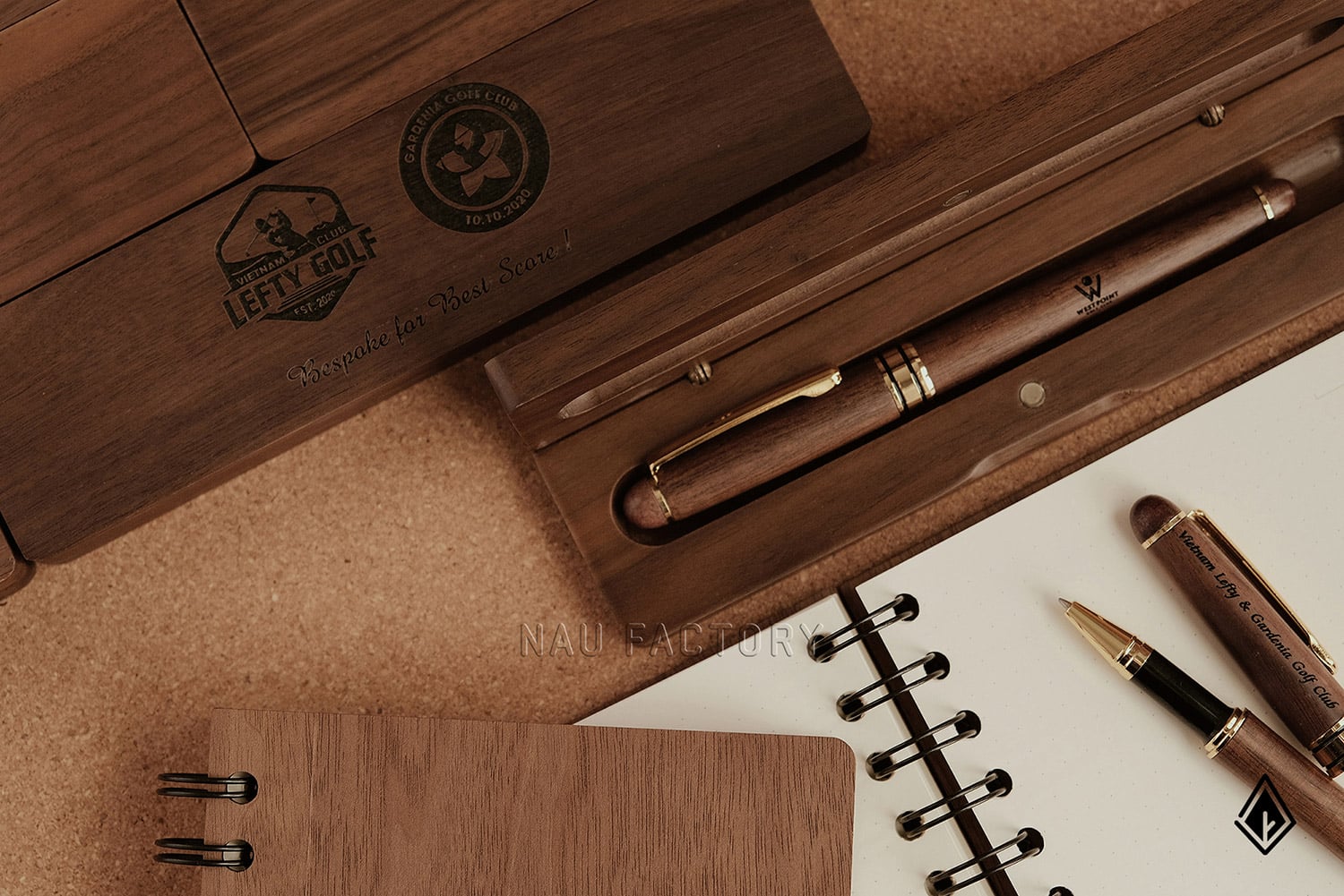 bút và hộp bút gỗ walnut