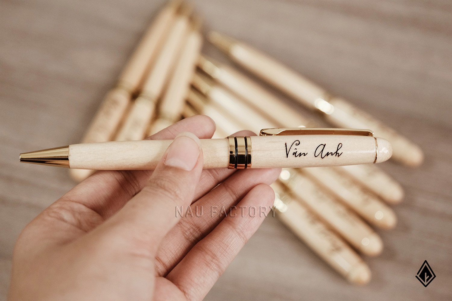 bút gỗ Maple