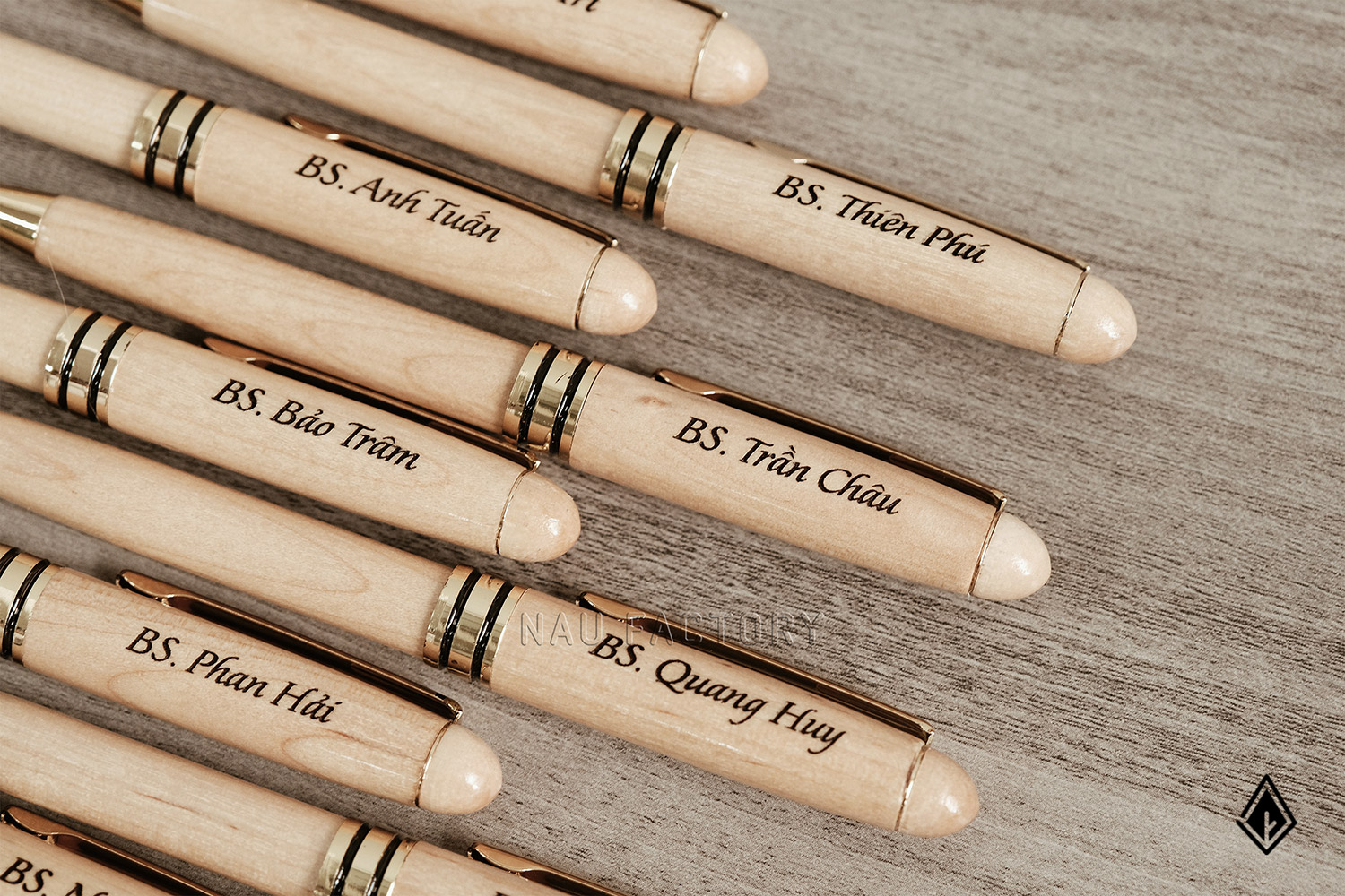 bút gỗ Maple