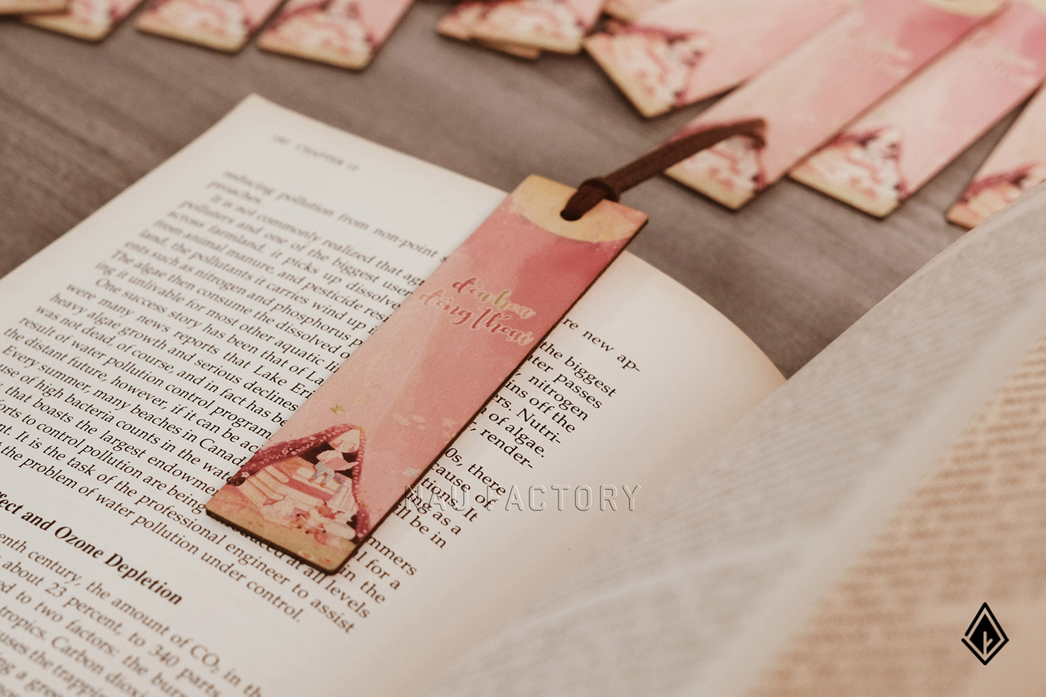 Bookmark gỗ in hình theo yêu cầu