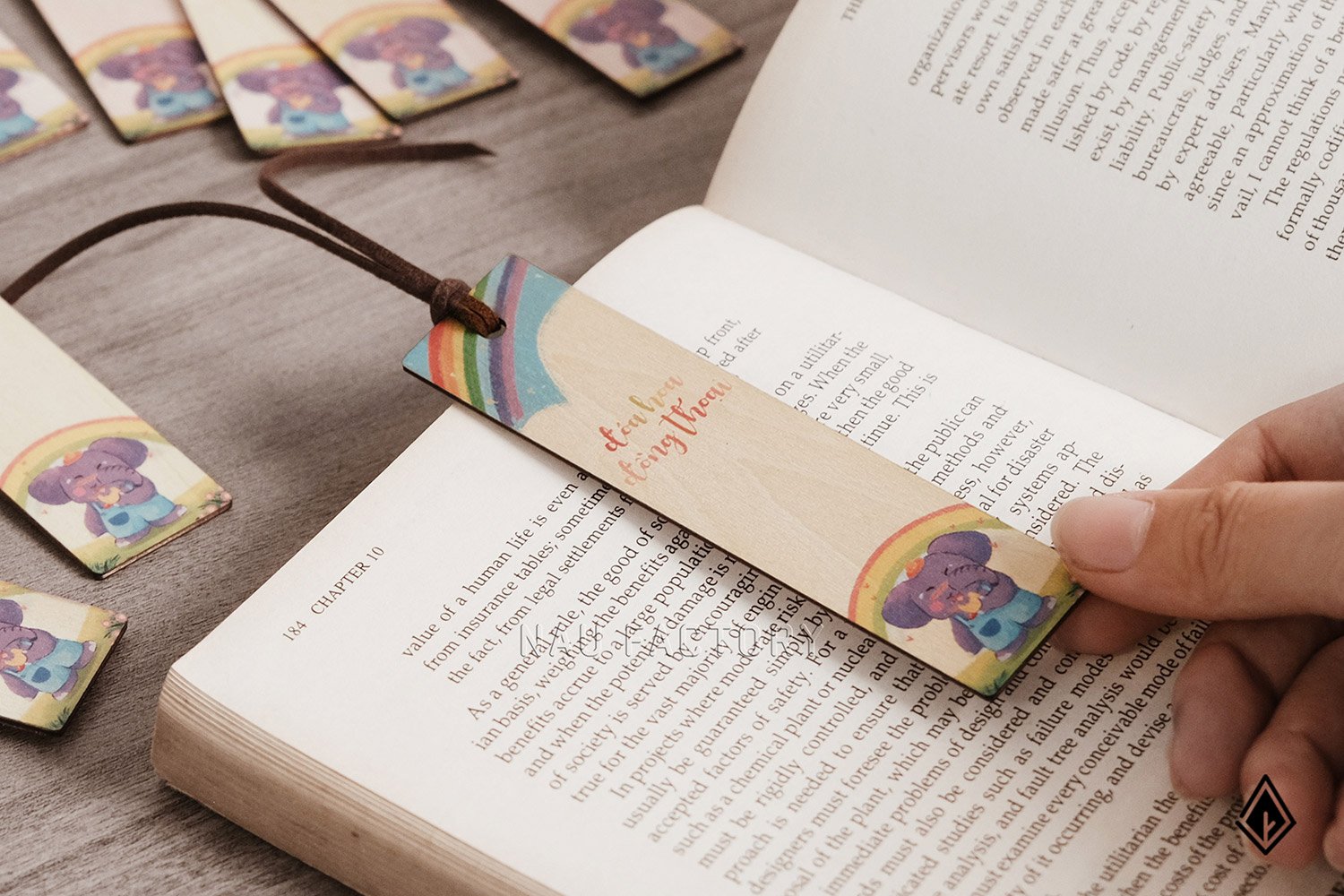 Bookmark gỗ in hình theo yêu cầu