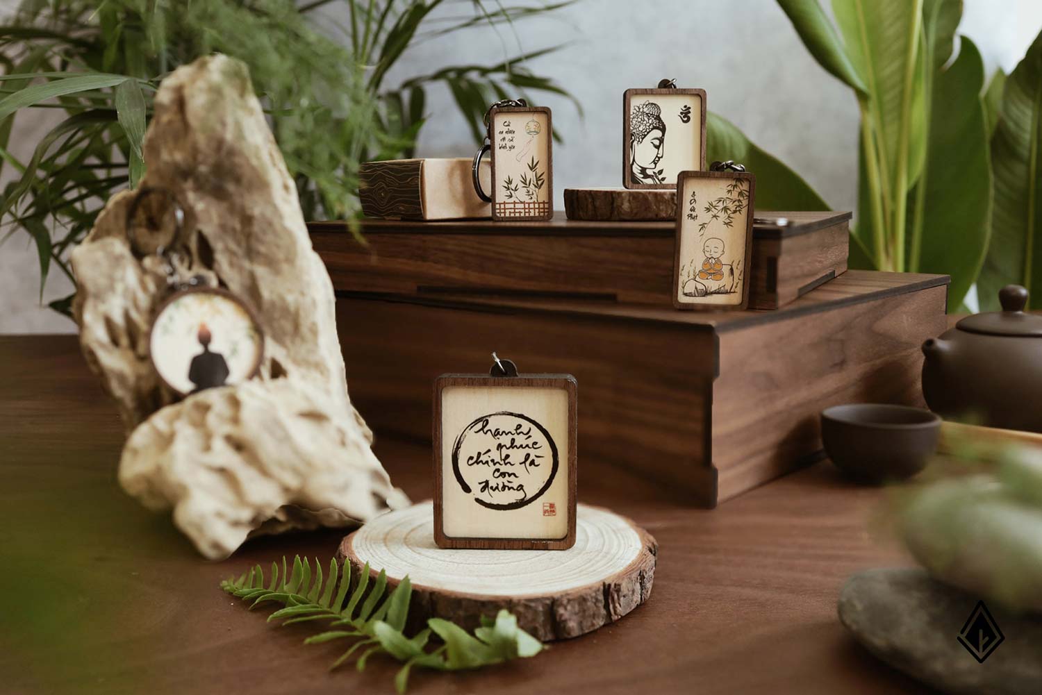 Móc khóa gỗ vừa độc đáo lại đẹp mắt. Ảnh: Nau Factory