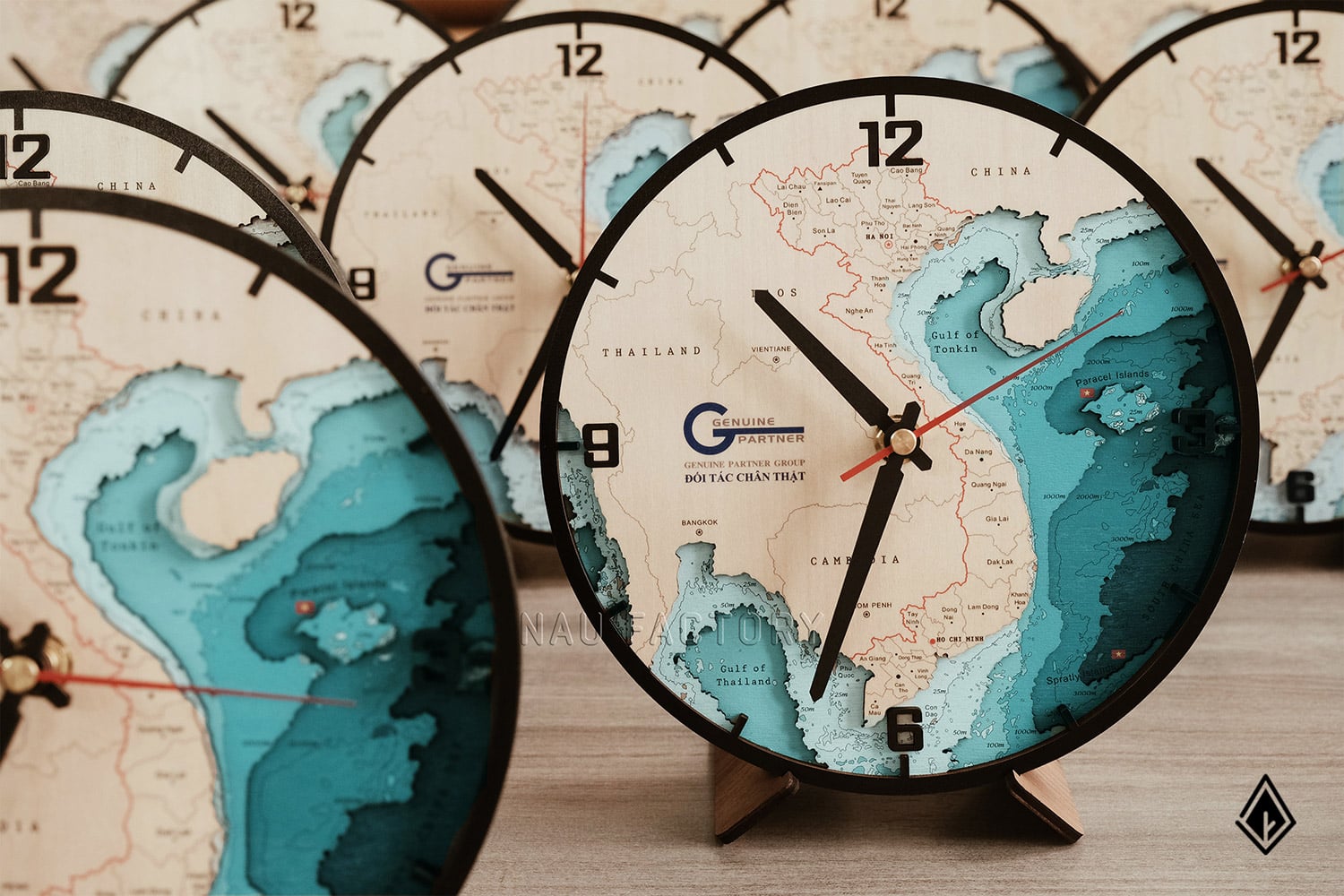 đồng hồ gỗ bản đồ Việt Nam