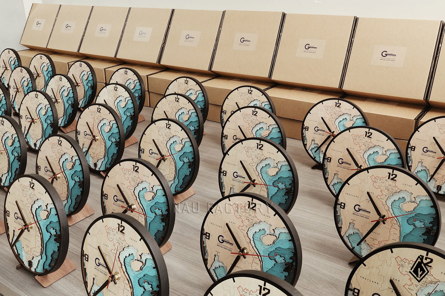 đồng hồ gỗ bản đồ Việt Nam