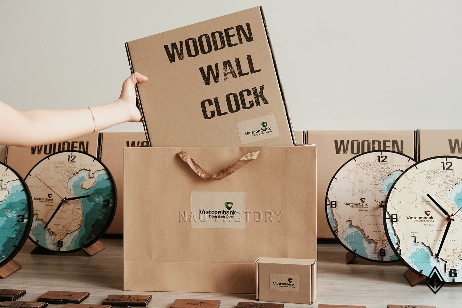 đồng hồ gỗ bản đồ Việt Nam