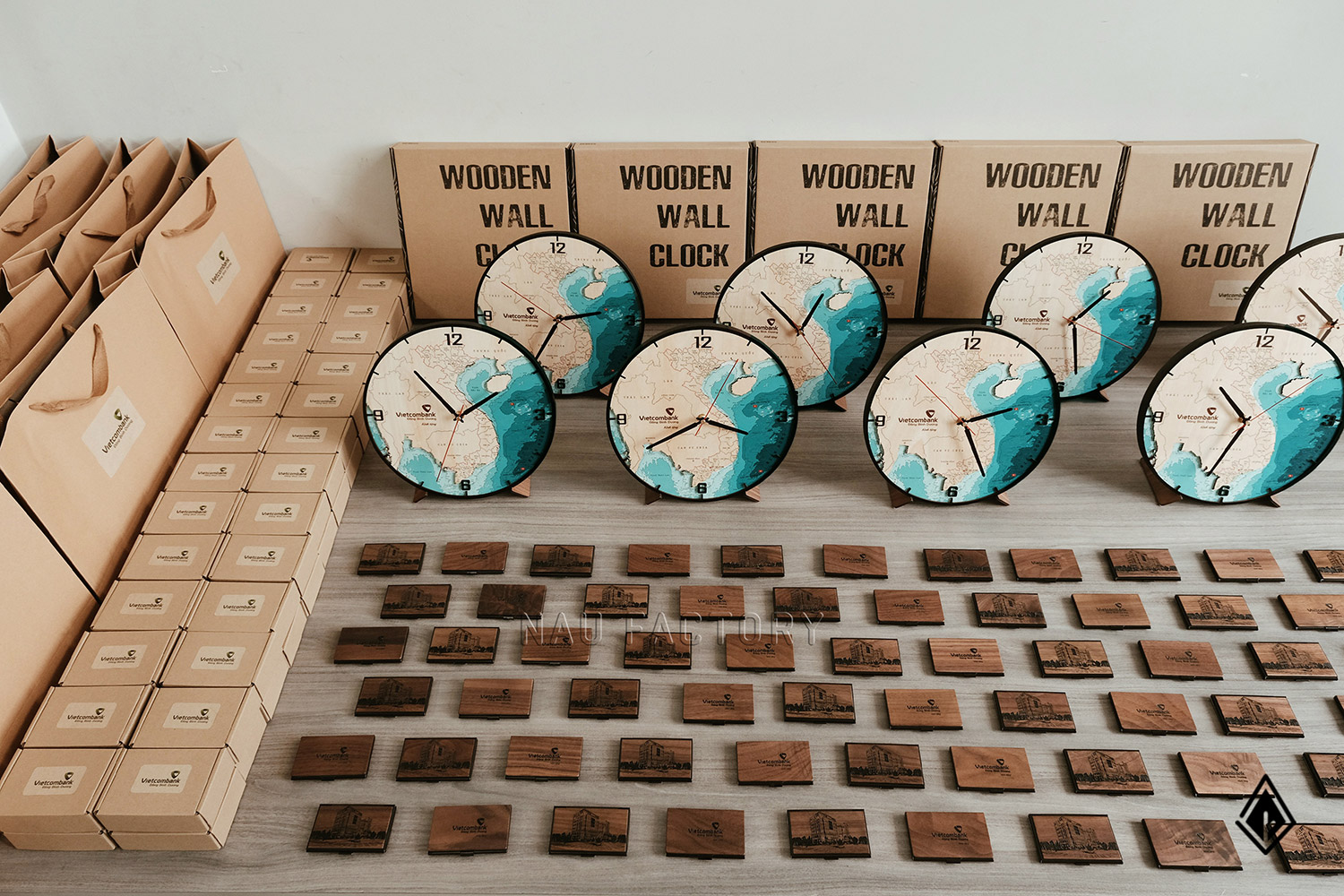 đồng hồ gỗ bản đồ Việt Nam
