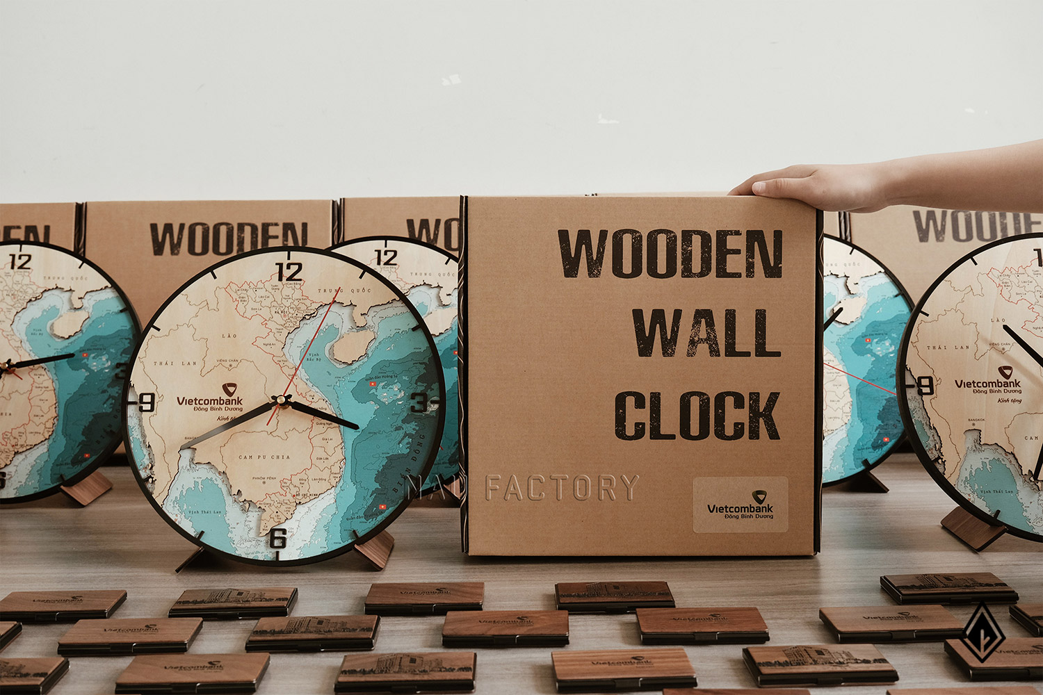 đồng hồ gỗ bản đồ Việt Nam