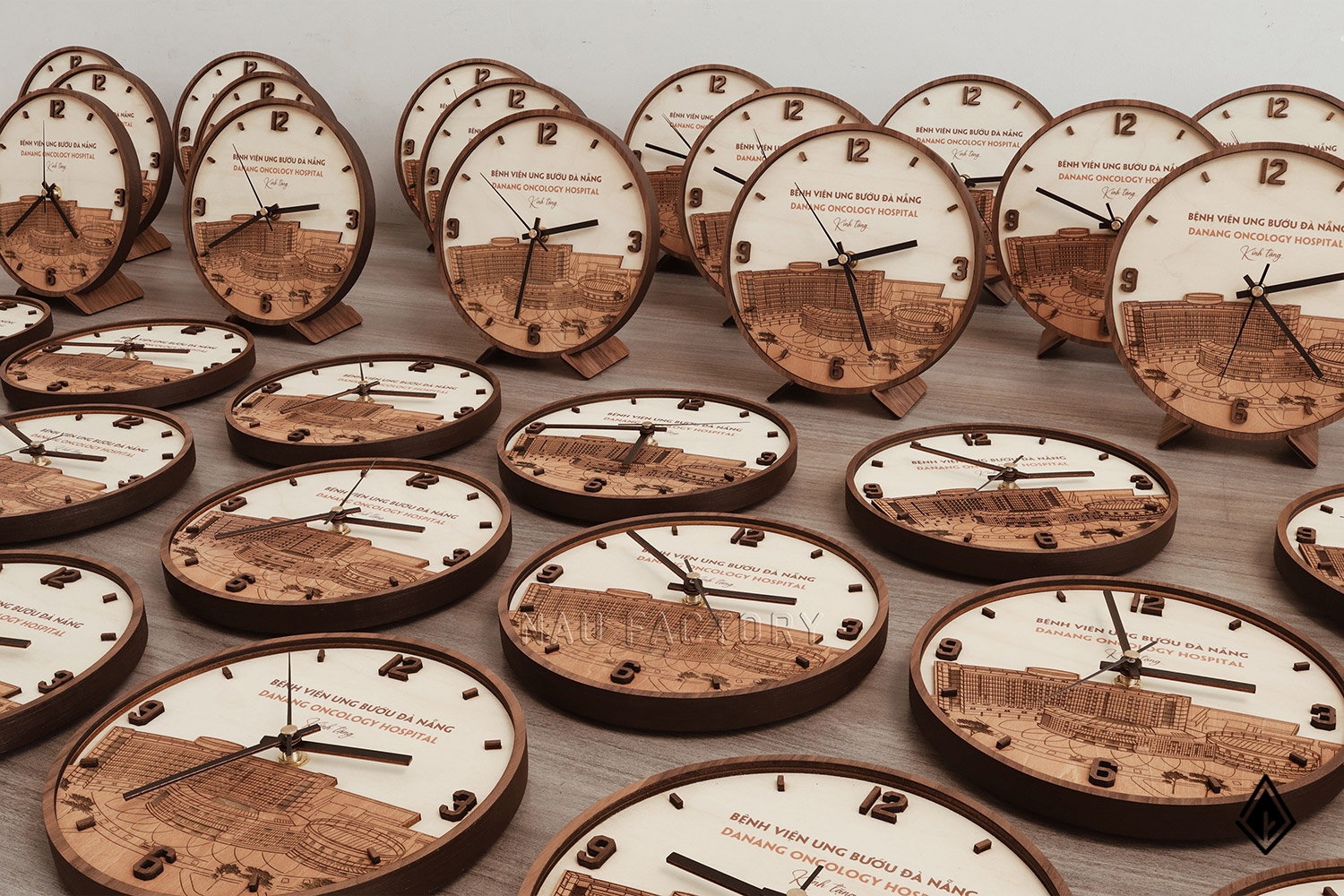 Đồng hồ cắt laser hình tòa nhà 3D