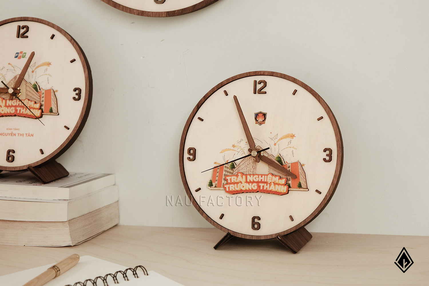 Đồng hồ gỗ tùy chỉnh 3D