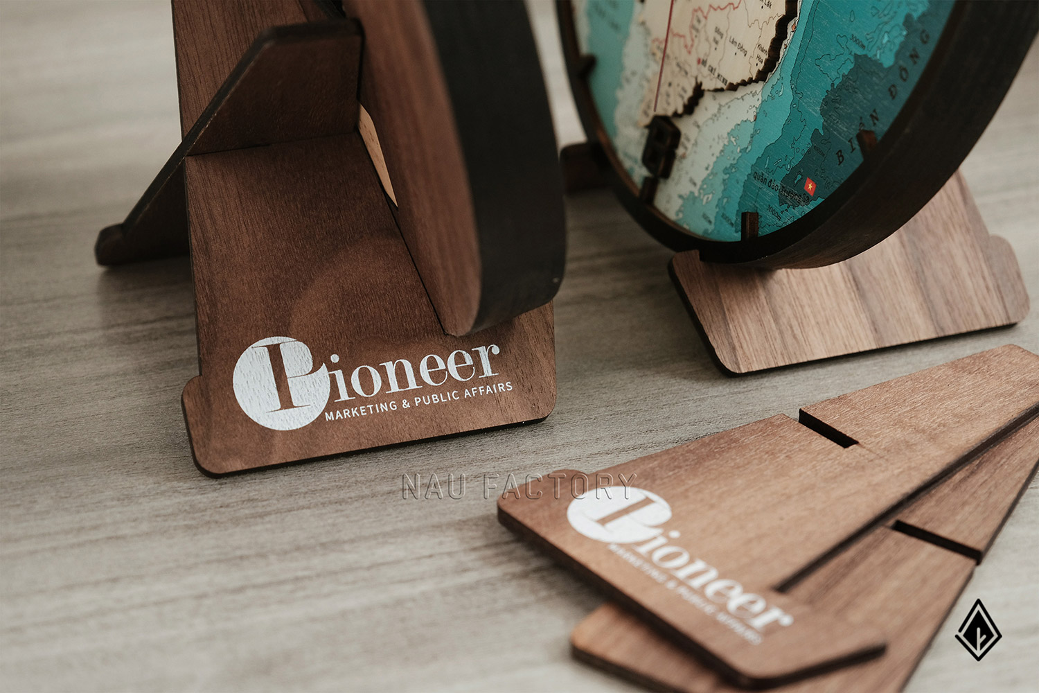 đồng hồ gỗ bản đồ Việt Nam