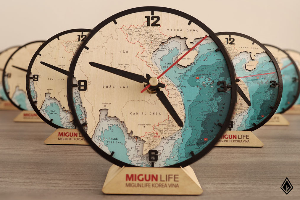 Đồng hồ của nhà Mugin Life. Ảnh: Nâu Factory
