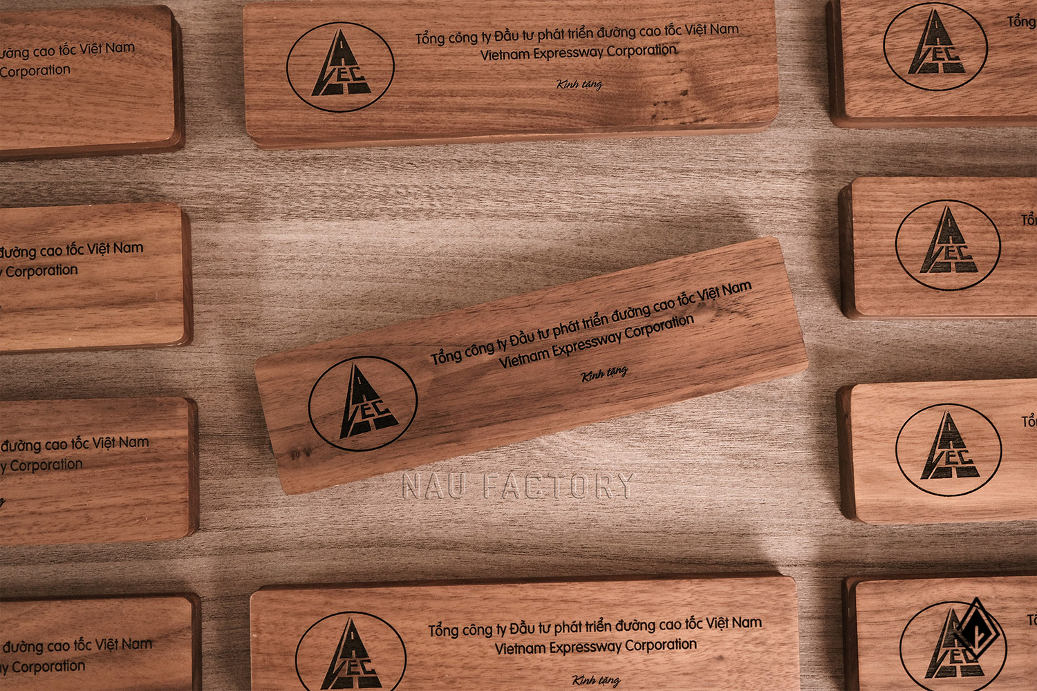hộp bút gỗ Walnut