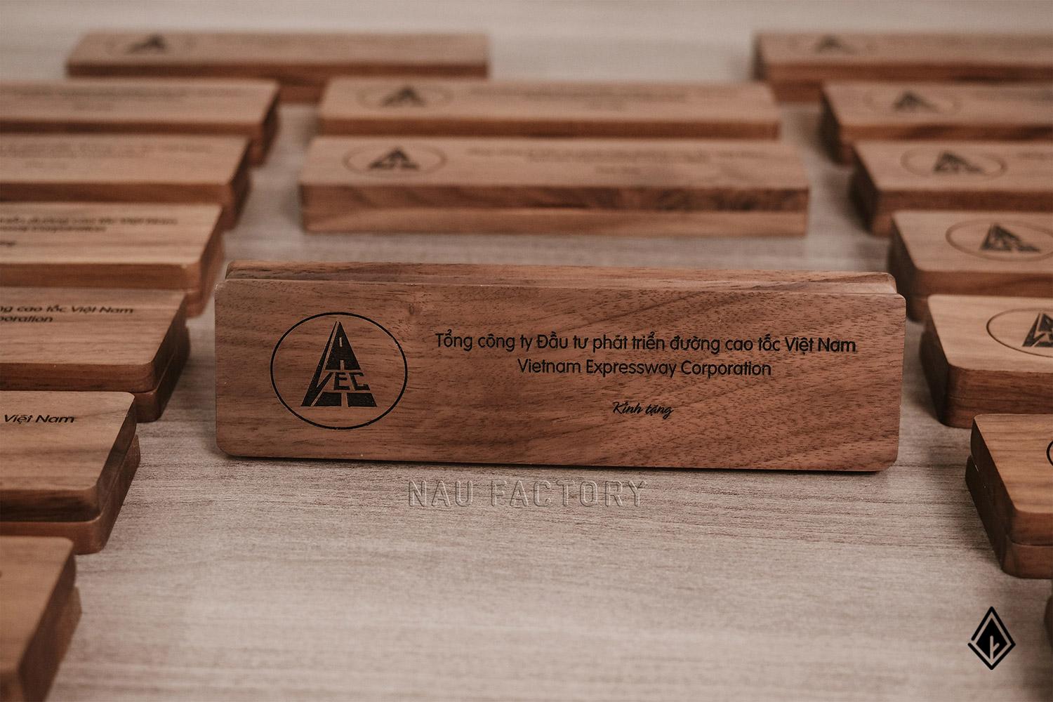 hộp bút gỗ Walnut