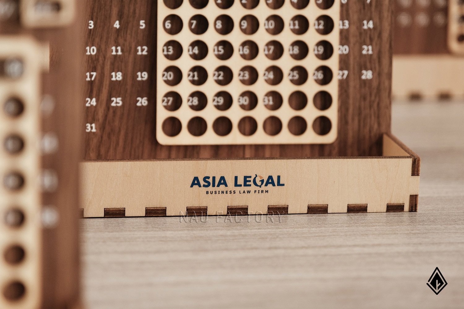 Lịch gỗ vạn niên