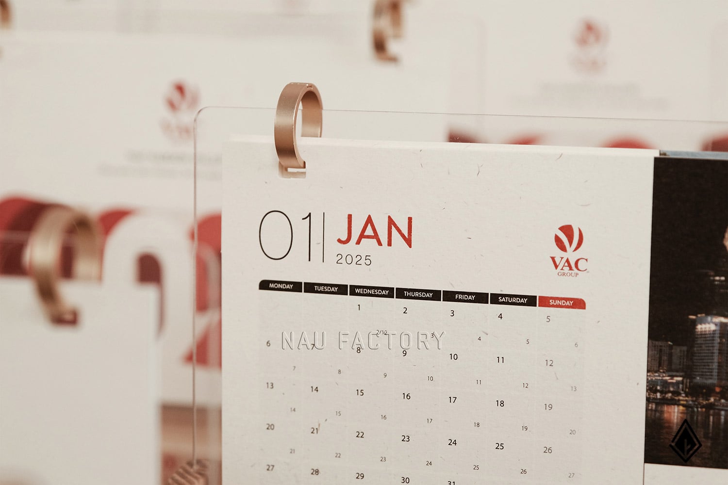 Lịch gỗ chữ U Maple