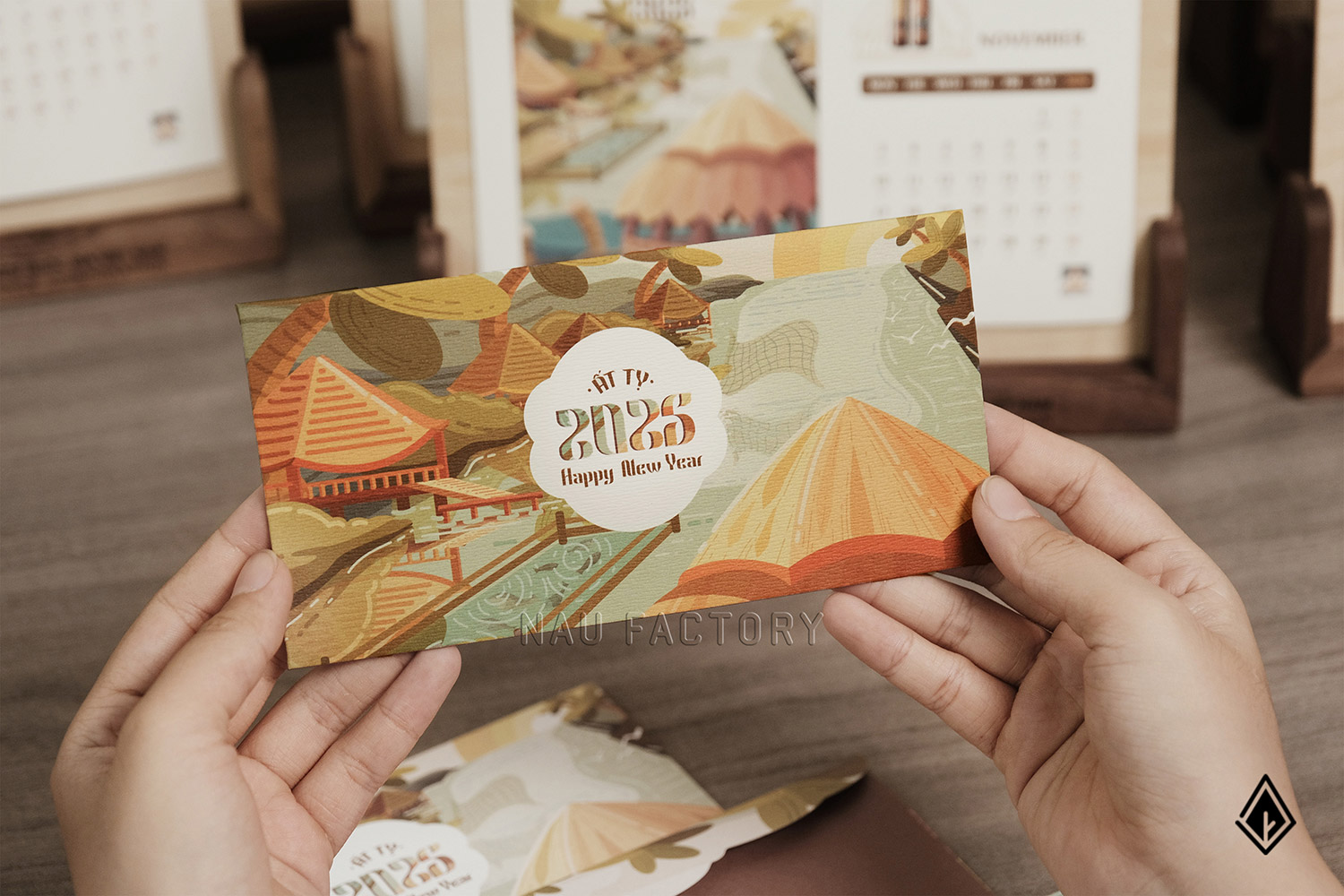 Lịch gỗ chữ U