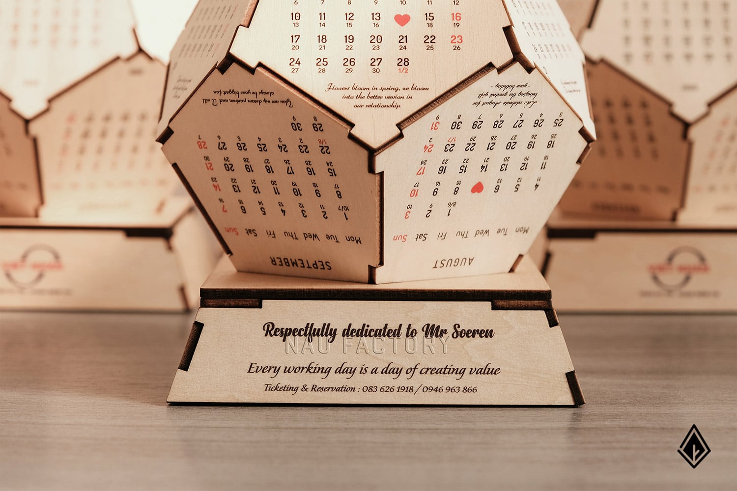 Lịch gỗ đa giác