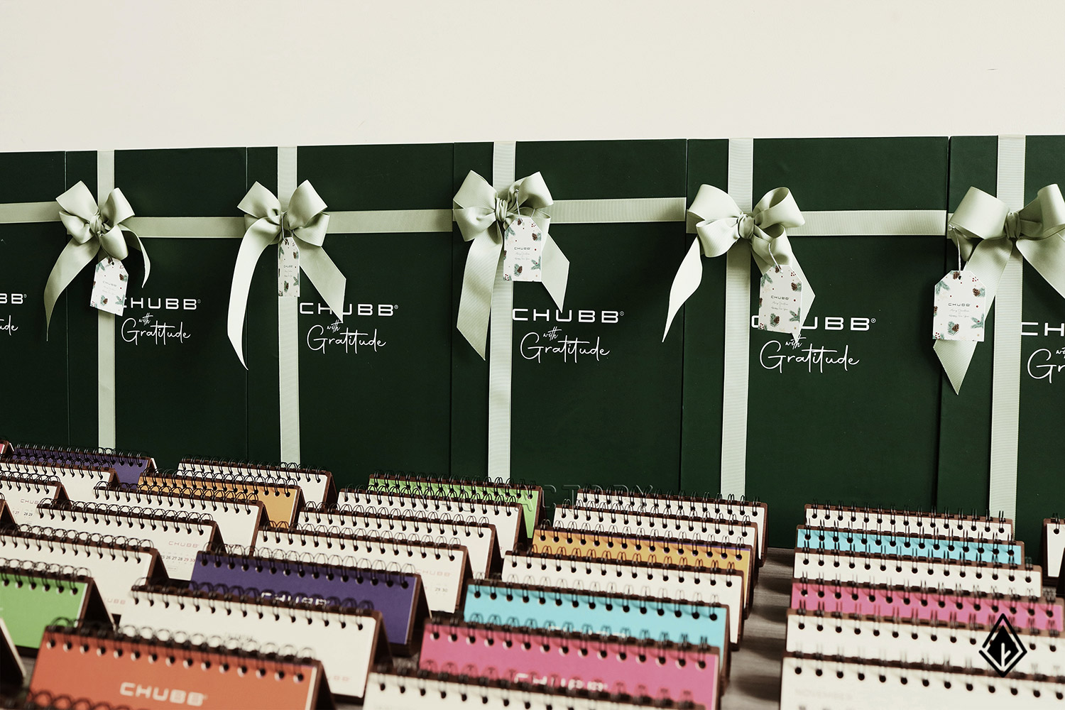 Lịch gỗ form ngang