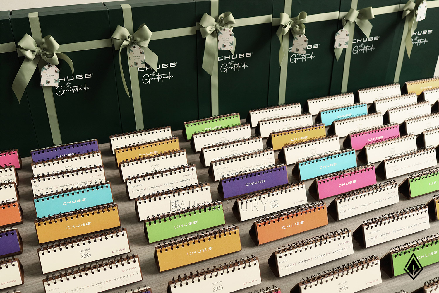 Lịch gỗ form ngang