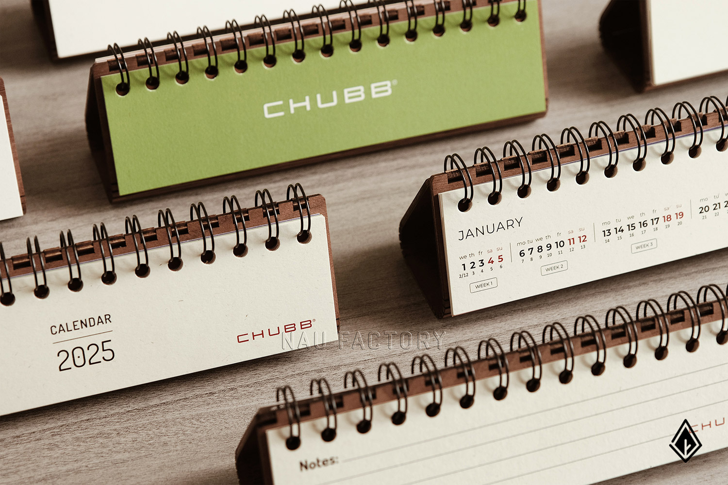 Lịch gỗ form ngang