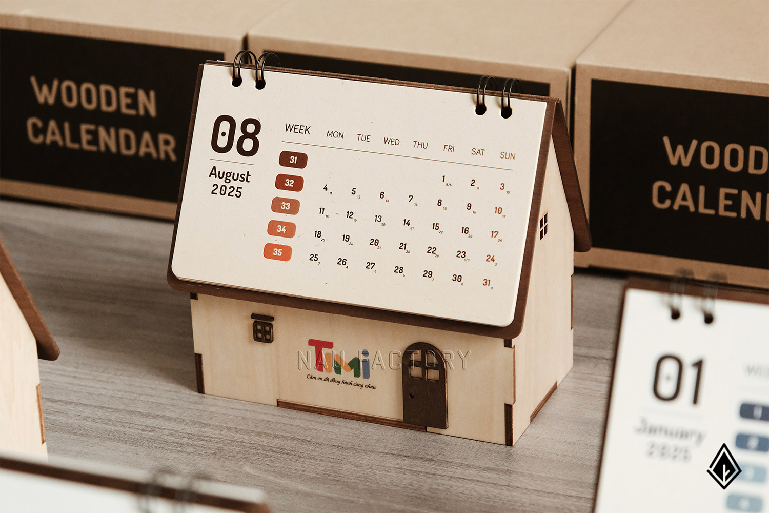 Lịch gỗ ngôi nhà