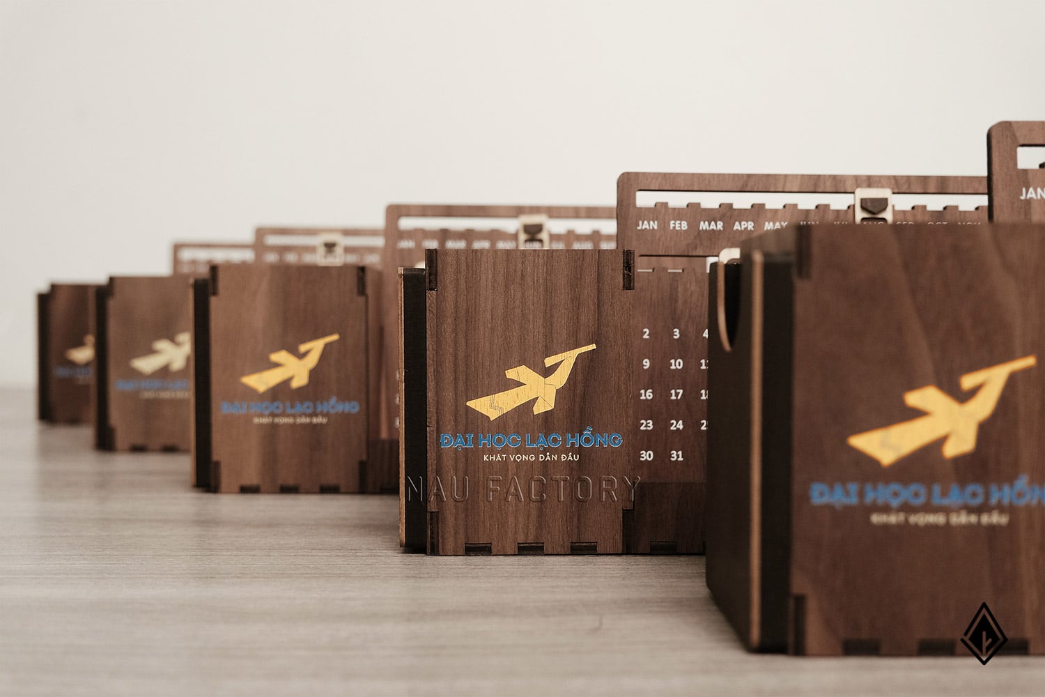 Lịch gỗ vạn niên