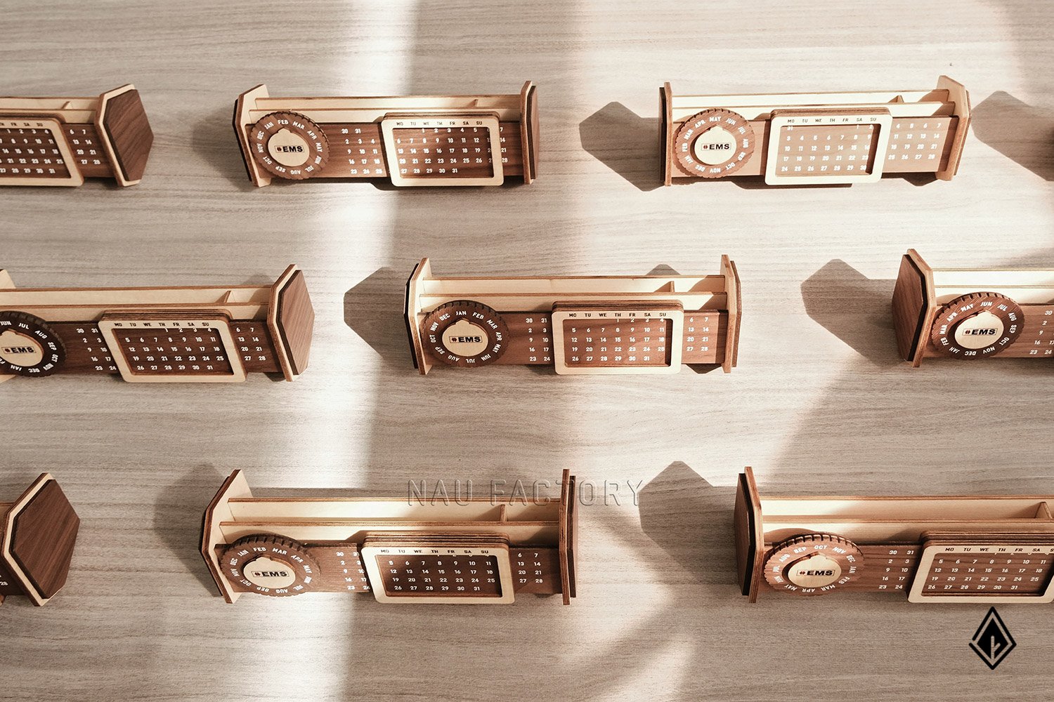 Lịch gỗ vạn niên