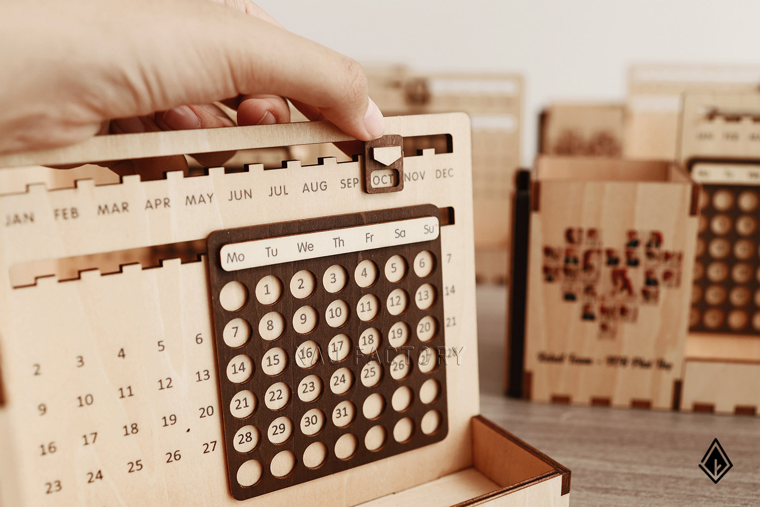 Lịch gỗ vạn niên